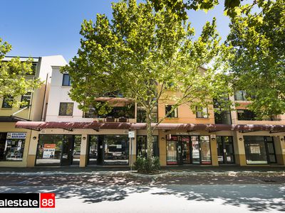 E5 (13)  /  88 Royal Street, East Perth
