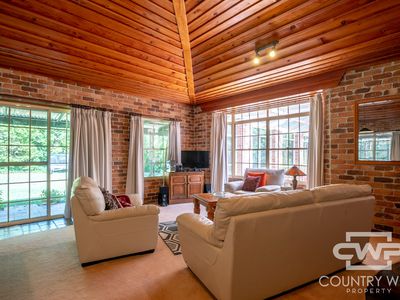 48 Cramsie Crescent, Glen Innes