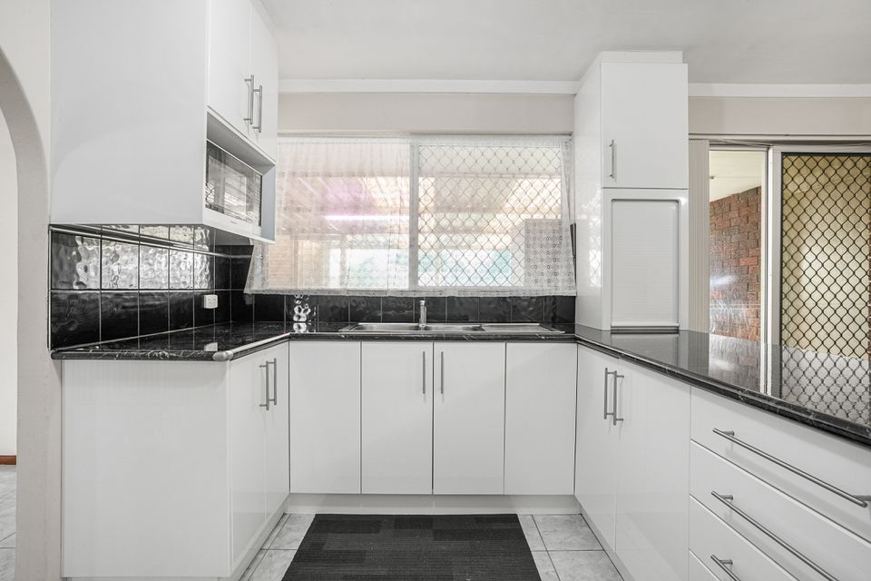 3 CASILDA PLACE, Cooloongup
