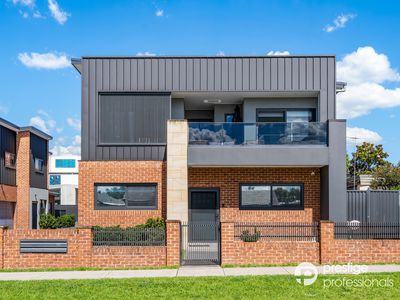 6 / 5-7 Craig Avenue, Moorebank