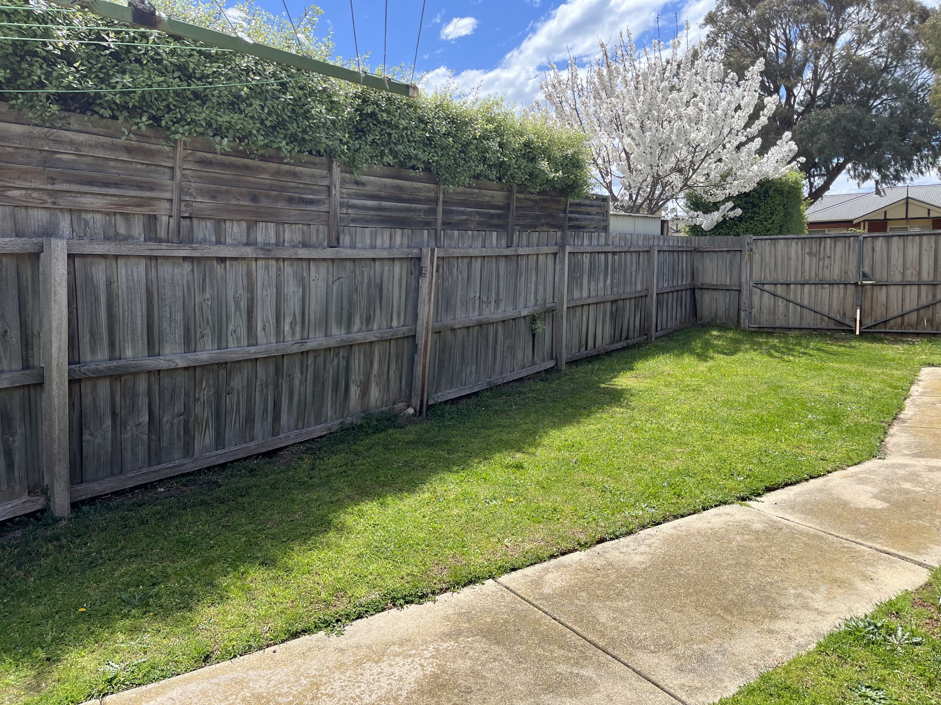 1 Templeton Court, St Albans Park