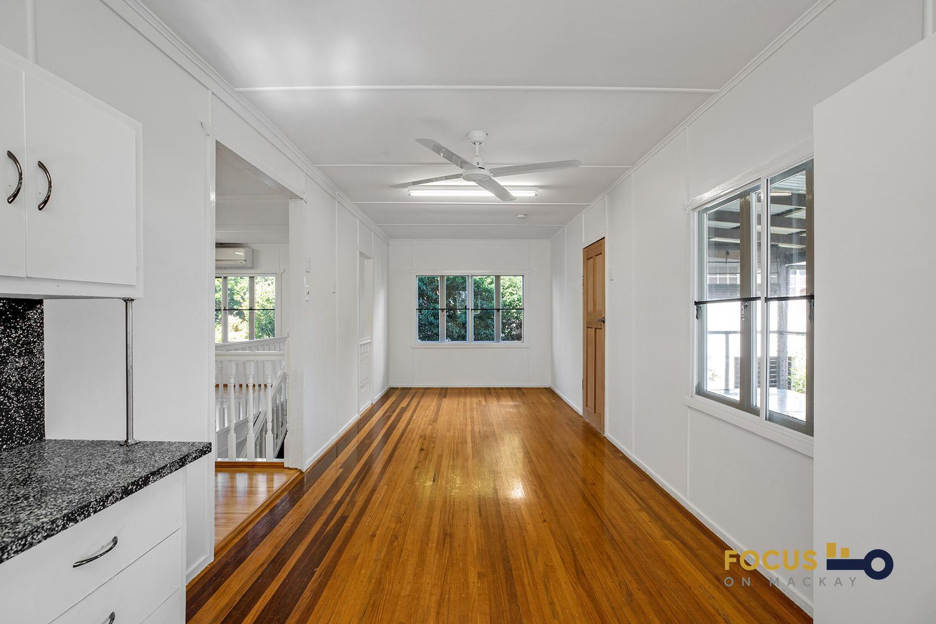 24 Sarina Beach Road, Sarina Beach