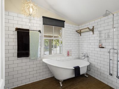 161 West Street, Newtown