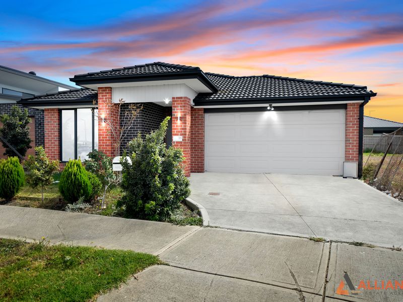 35 Escapade Street, Tarneit