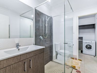 4 / 2 Rowe Avenue, Rivervale