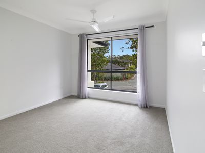 15 / 24 Jessica Drive, Upper Coomera