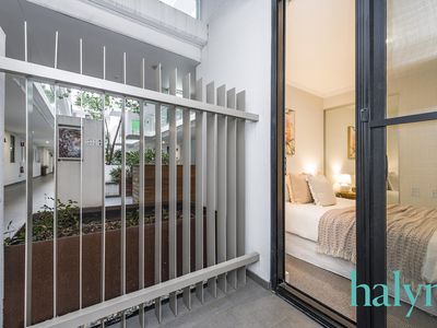 18 / 99 Palmerston Street, Perth