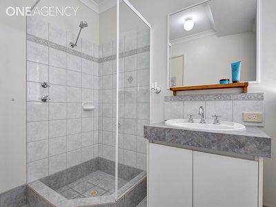 12 Domeney Place, Landsdale