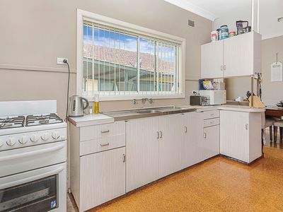 16 Ulster Avenue, Warilla