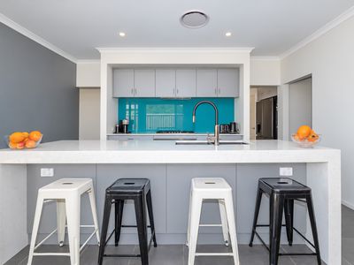 9 Pierrepoint Loop, Champion Lakes