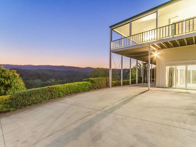 142 Birds Road, Guanaba