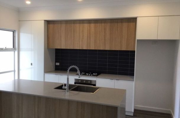 12 Lemnos Walk, Greenvale