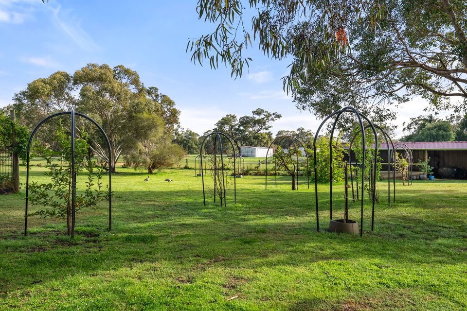 36 Beacham Road, Serpentine