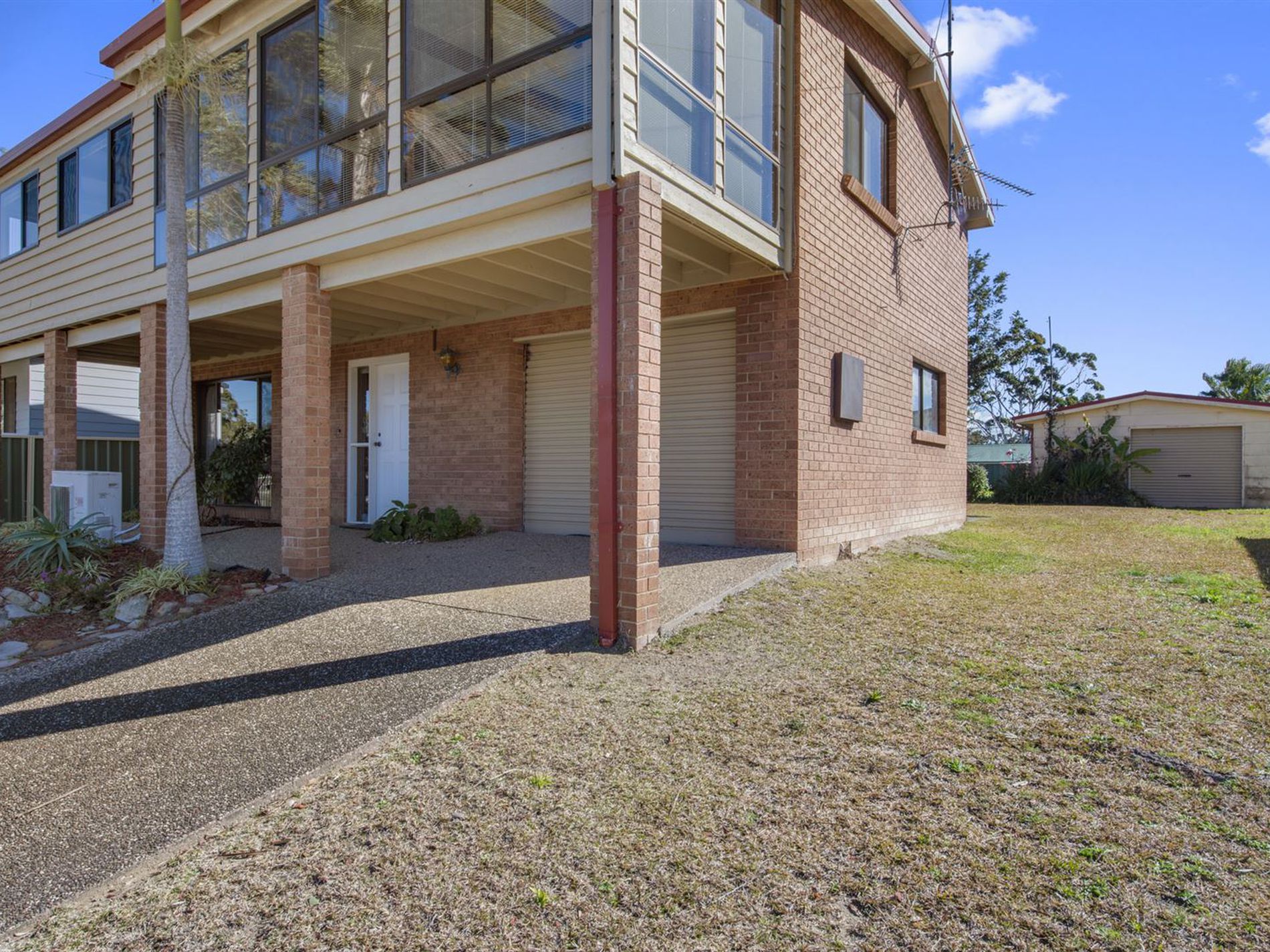 27 Torquay Drive, Lake Tabourie