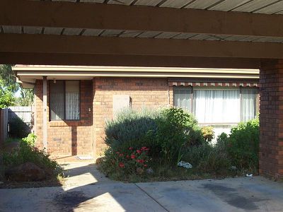Unit 2 / 2 Maplehurst Avenue, Hoppers Crossing