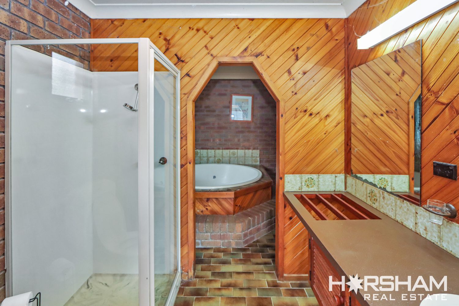 28 Windsor Crescent, Horsham