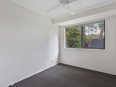 2 / 20 Morinda Way, Labrador