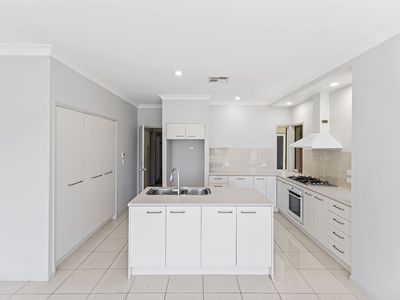 9 Mcgregor Terrace, Beachmere