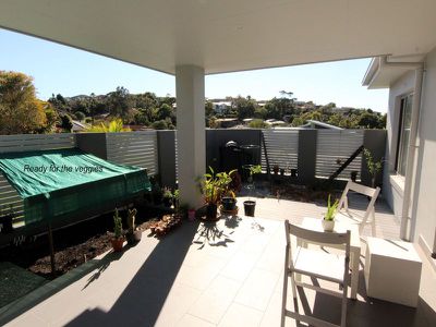 2 / 1 Bakara Court, Forster