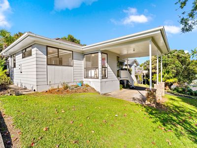 56 Pemberton Avenue, Bayview