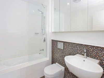 30 / 54A Blackwall Point Road, Chiswick