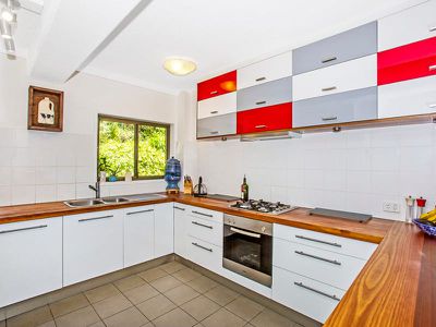 1 / 5 Jarrah Crescent, Ocean Shores