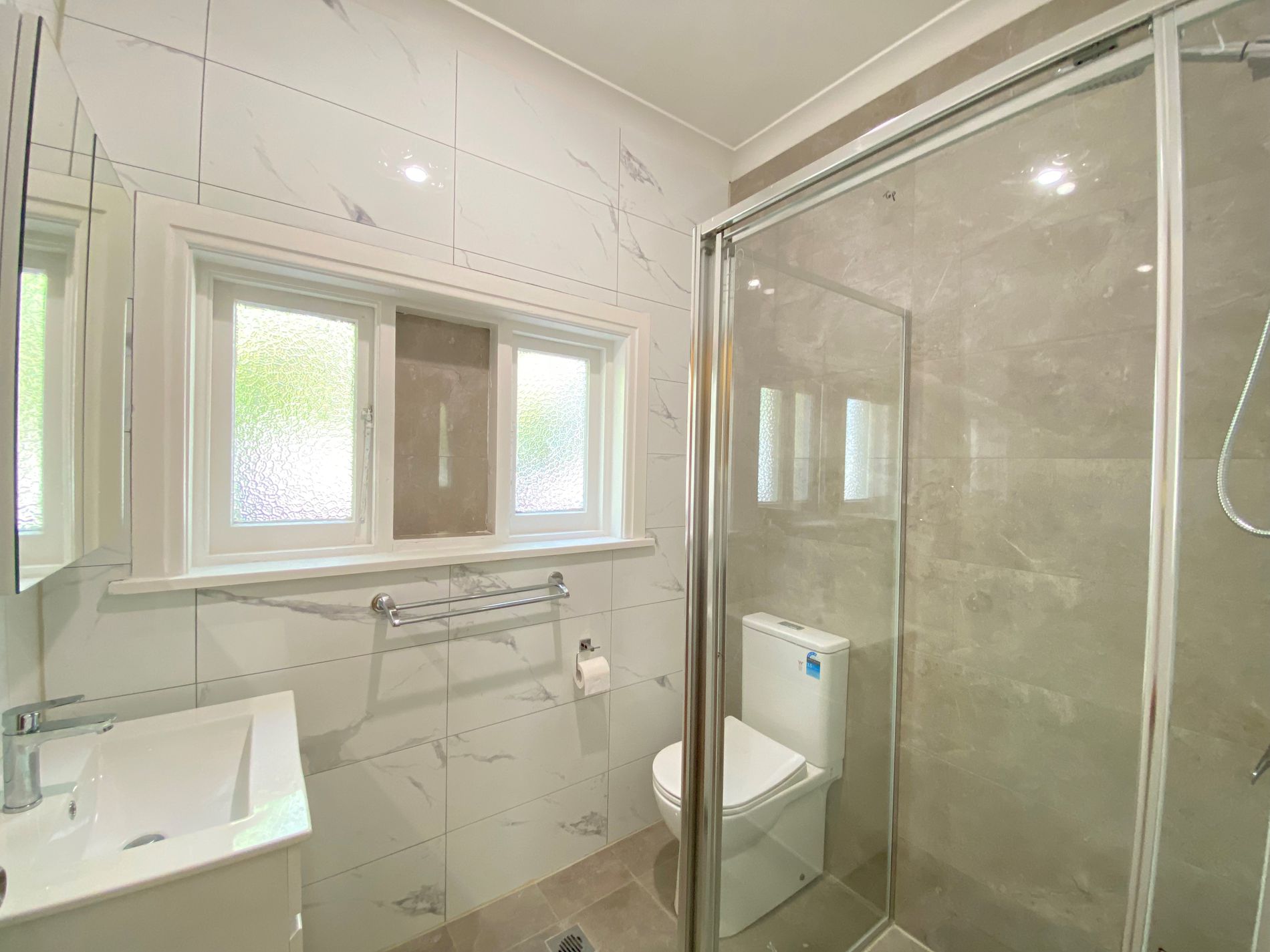 19 Edgbaston Road , Beverly Hills