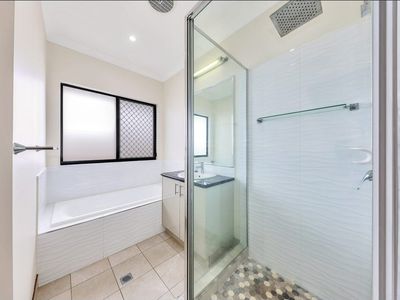 79 Crosby Street, Zuccoli