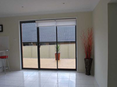 8 Norman Clark Crescent, Horsley
