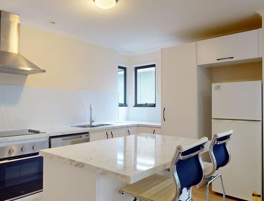 Great Unit in a Perfect Location image 4