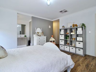 13 Icelandic Meander , Baldivis