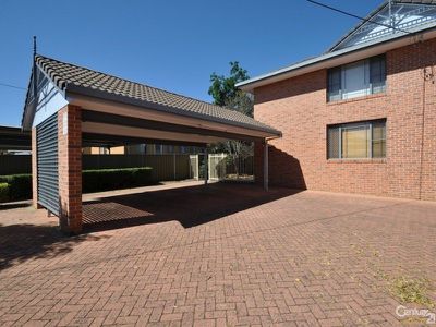 2 / 35 Quinn Street, Dubbo