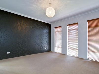 8A Salitage Link, Pearsall