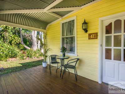 17 Standing Street, The Channon