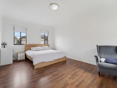 2 / 28-32 Cross St, Guildford