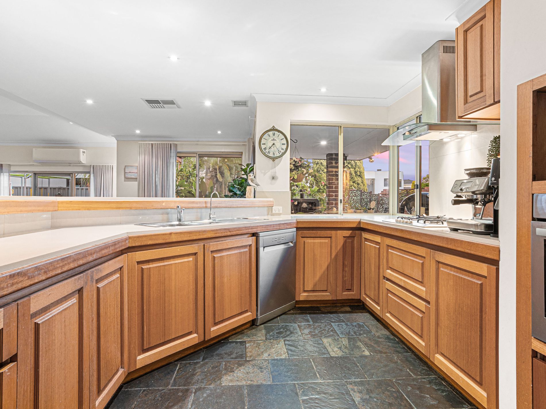 19 Lockett Crest, Winthrop