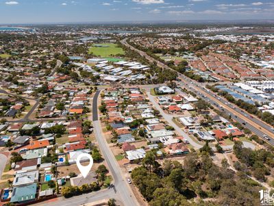 25 Templetonia Promenade, Halls Head