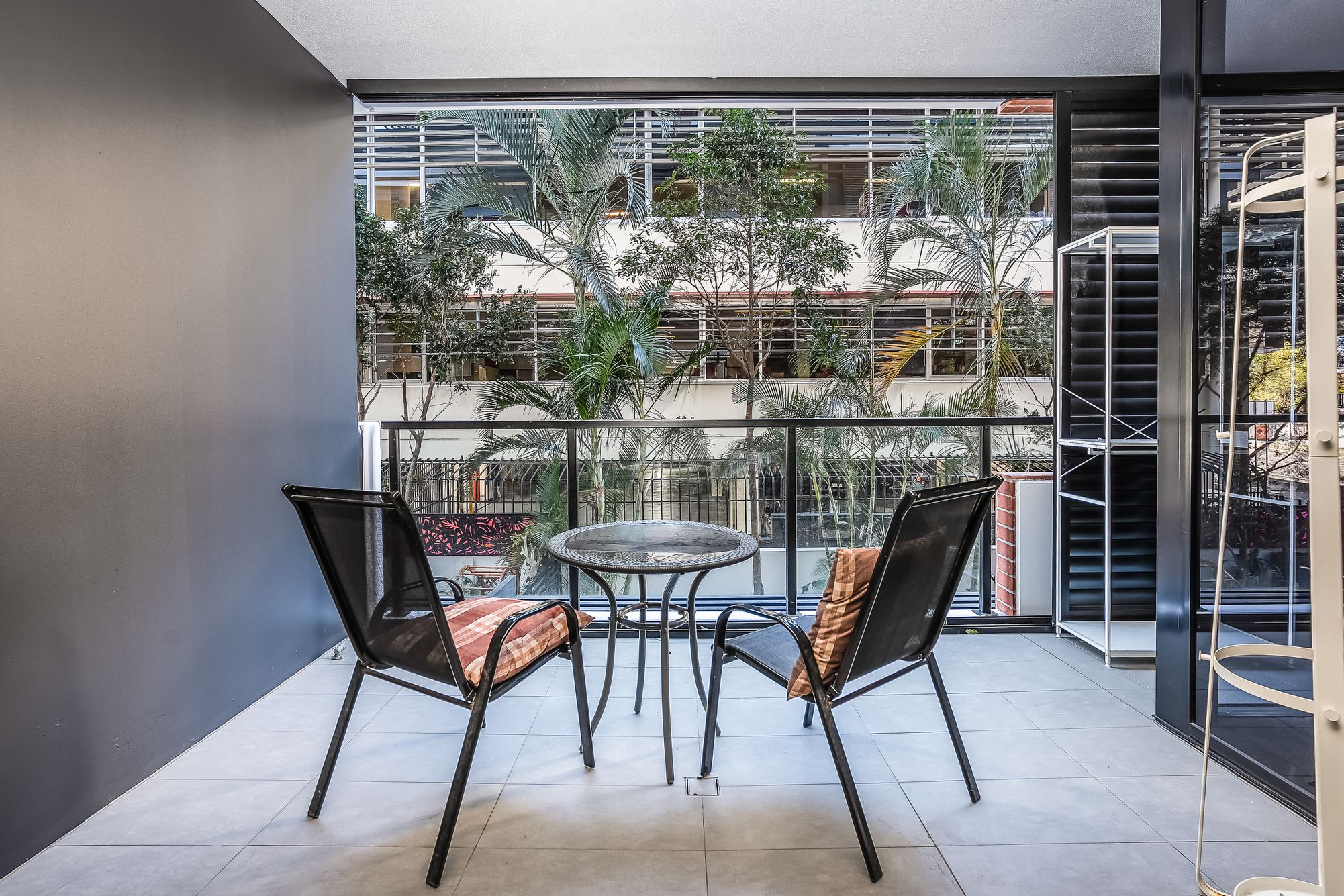 1015 / 9 Edmondstone Street, South Brisbane