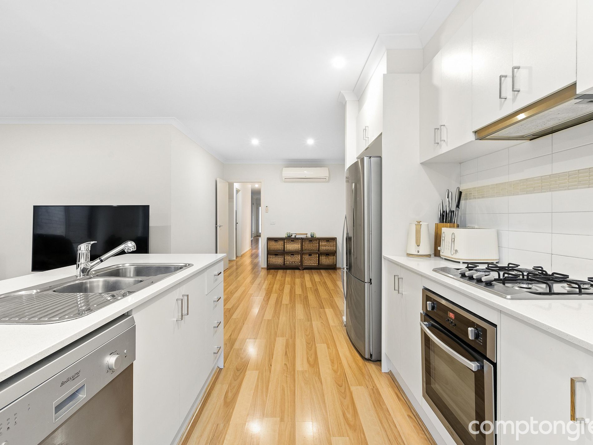 157A Grieve Parade, Altona