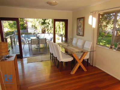 25 Whitfield Avenue, Springwood