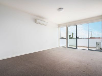 217 / 251 Ballarat Road, Braybrook