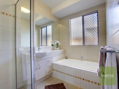 63 Bonnett Road, Mount Low