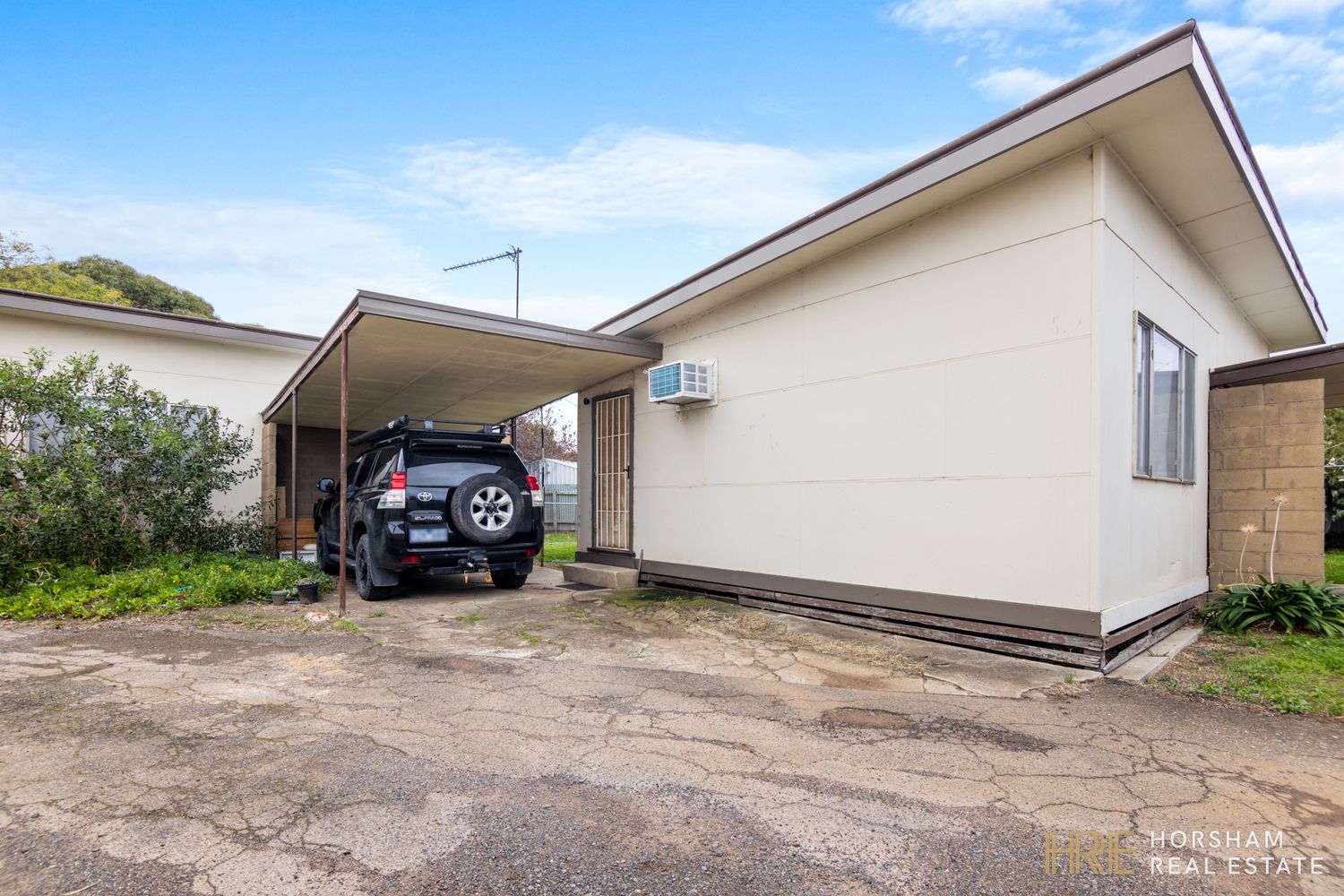 1 4 / 9 Burgess Street, Horsham