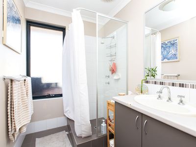 2 / 3 Little Street, Carey Park