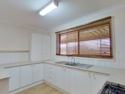 2 / 5 Rothsay Court, Dubbo