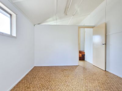13 Kianga, Barney Point