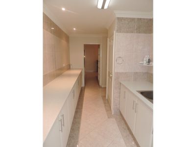 65 Amberley Way, Pearsall