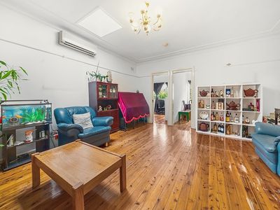 2 Simpson Street, Dundas Valley