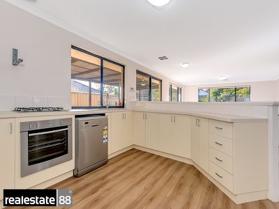 26 Friarbird Terrace, Beeliar