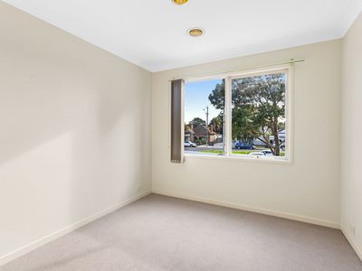 2 Whittaker Court, Williamstown
